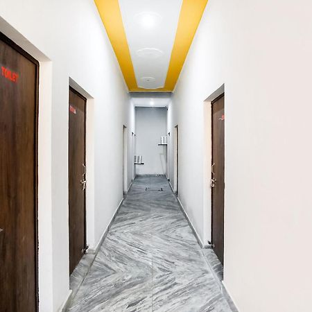 Hotel O Dollar Faridabad Buitenkant foto