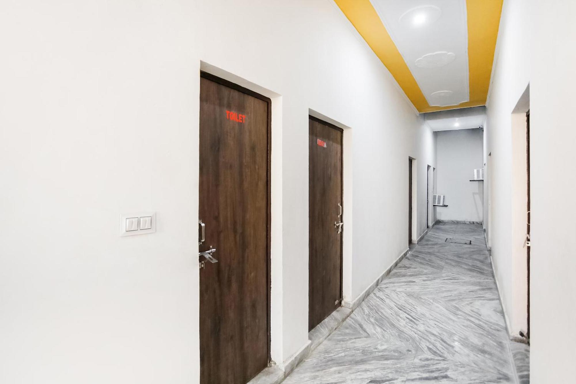 Hotel O Dollar Faridabad Buitenkant foto