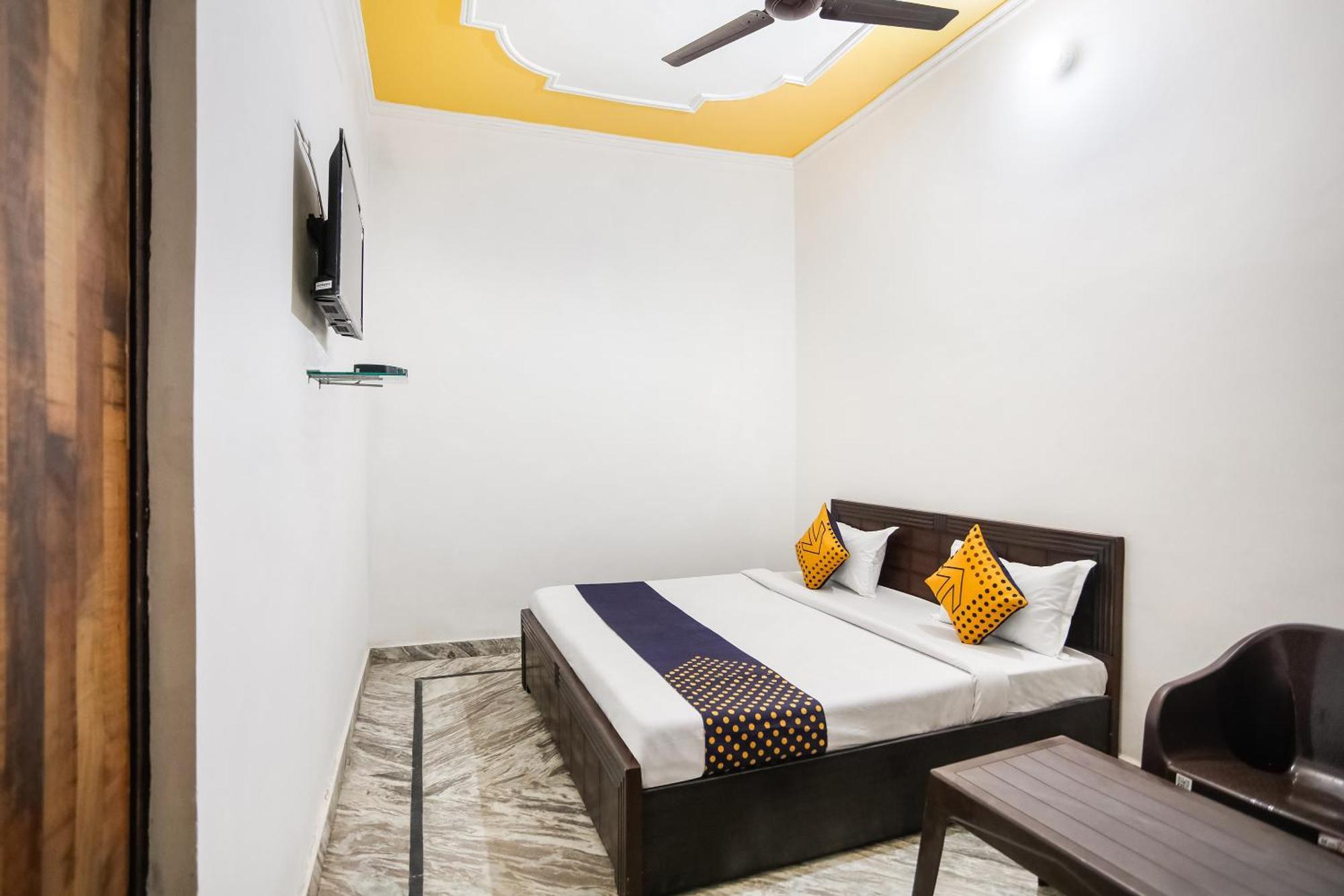 Hotel O Dollar Faridabad Buitenkant foto
