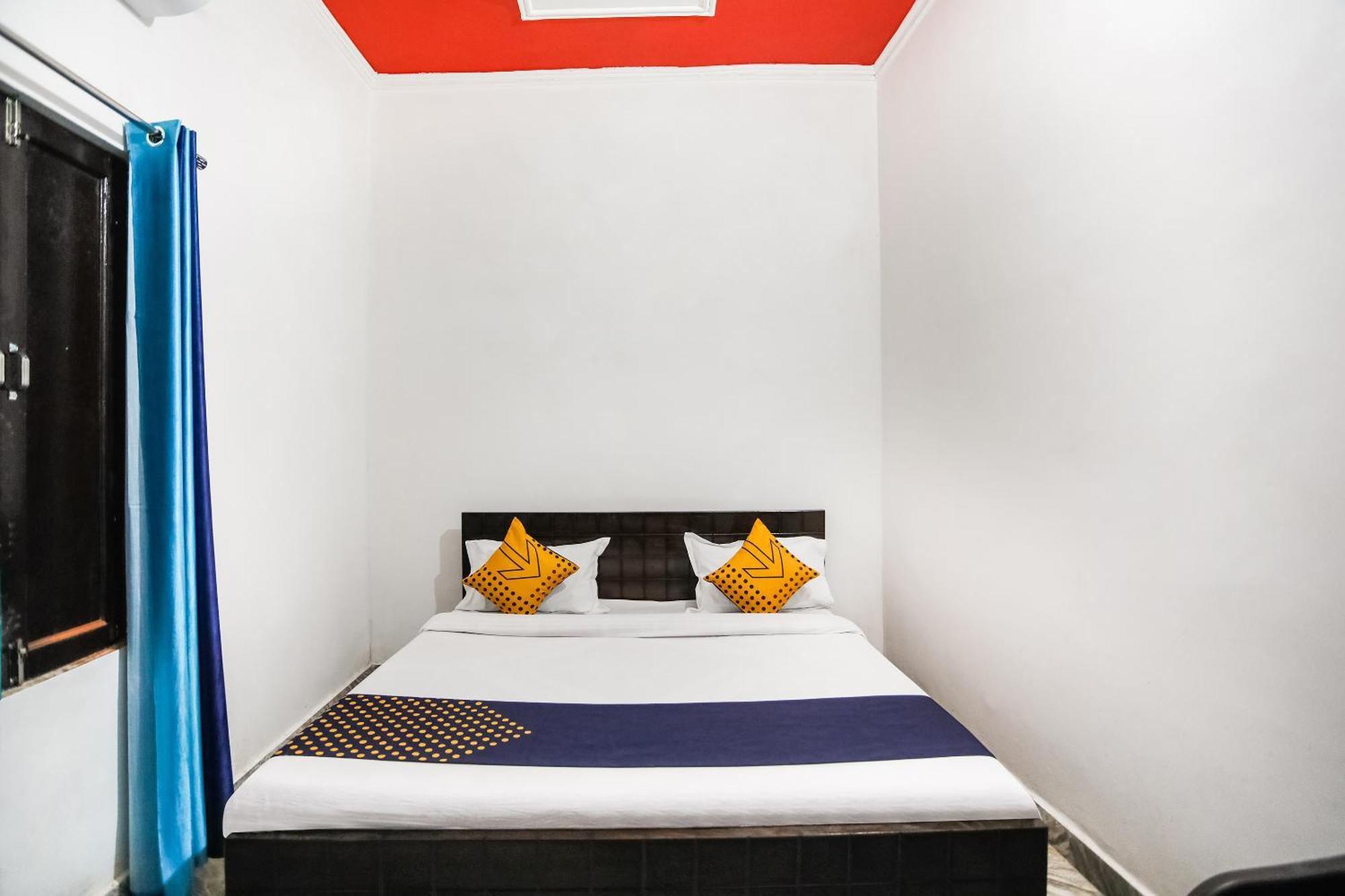 Hotel O Dollar Faridabad Buitenkant foto